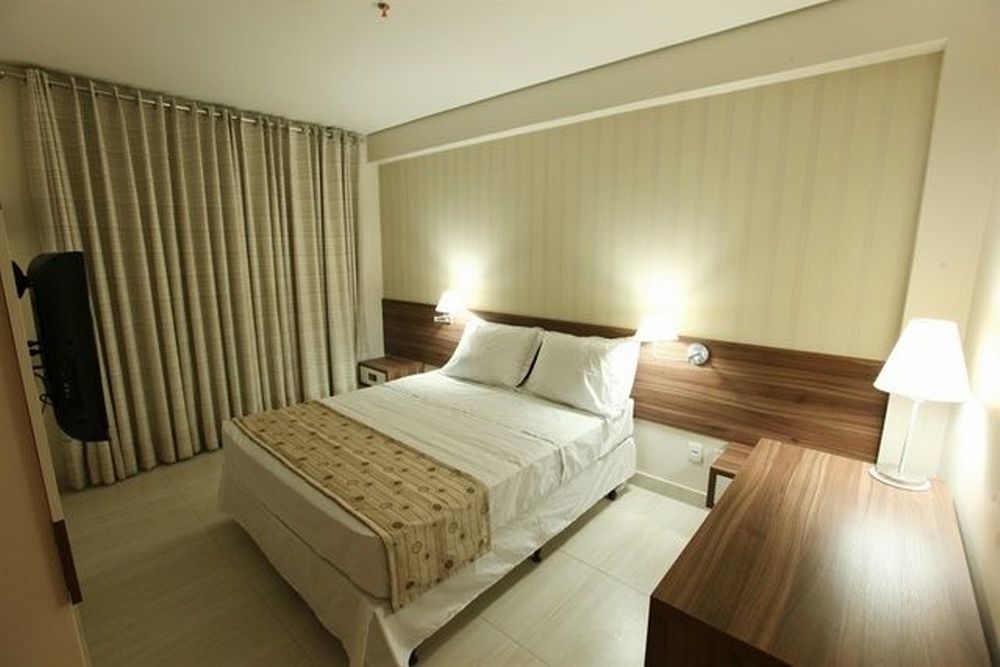 Hotel D'Luca กูยาบา ภายนอก รูปภาพ