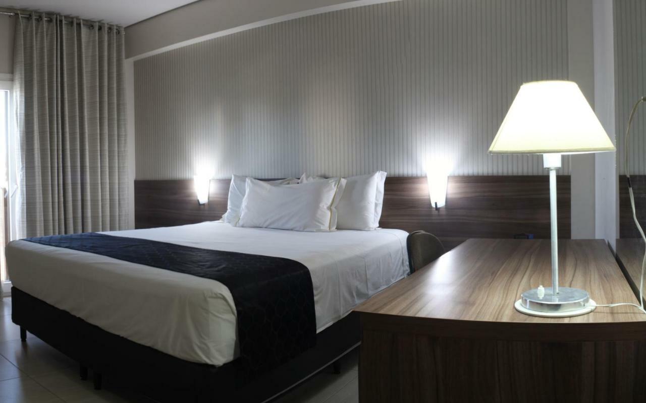 Hotel D'Luca กูยาบา ภายนอก รูปภาพ