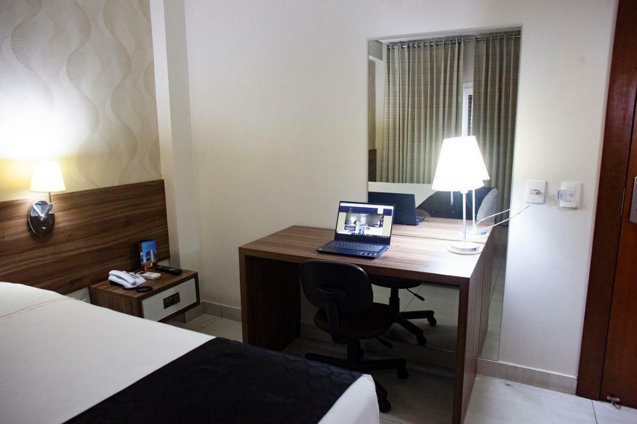 Hotel D'Luca กูยาบา ภายนอก รูปภาพ